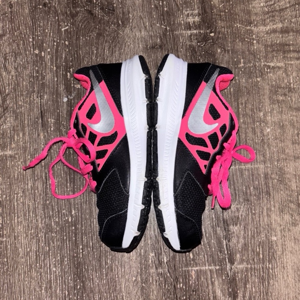 Nike Girl’s Toddler Shoes - Picture 10 of 12